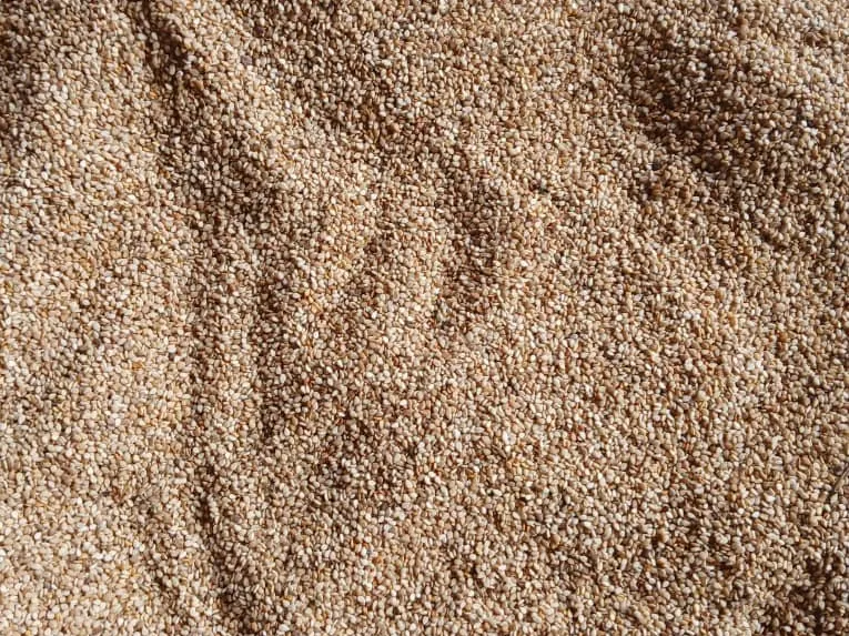 Sorted sesame seeds